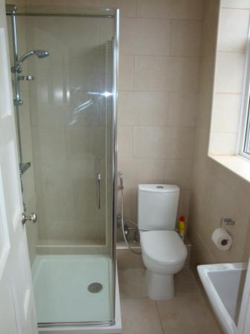 			3 Bedroom, 1 bath, 1 reception Flat			 Golders Green Road, GOLDERS GREEN